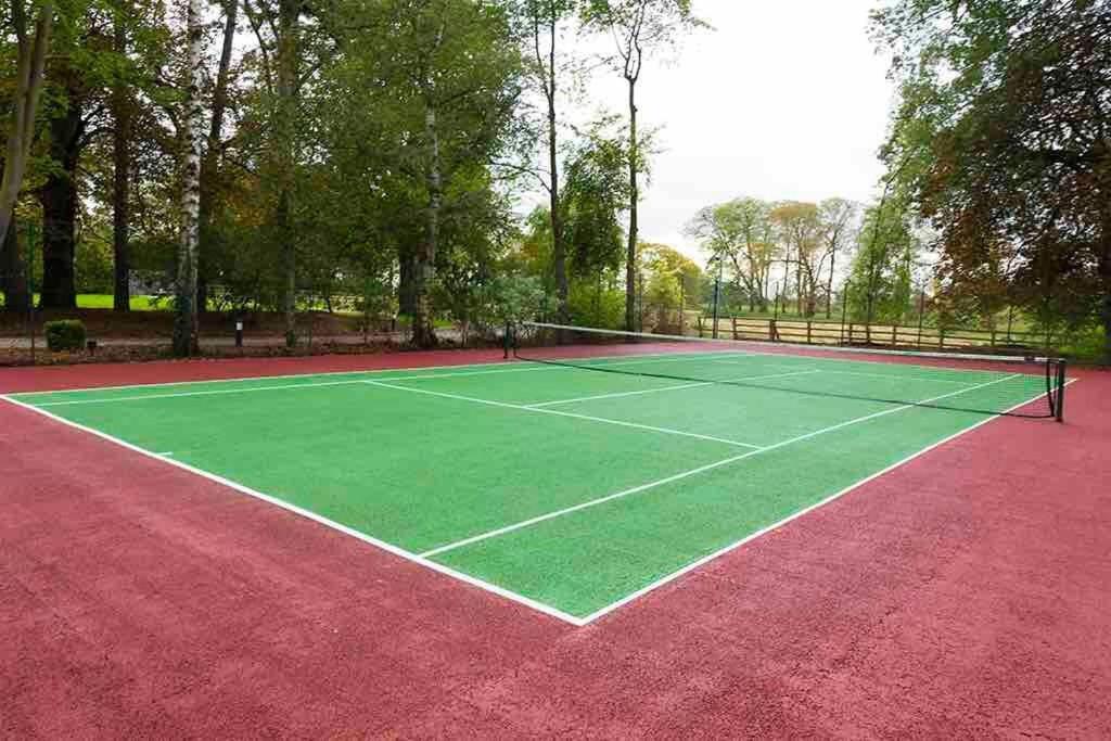 Holiday home The Stables With Jacuzzi & Tennis Court *